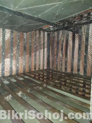 বড় খাঁচা